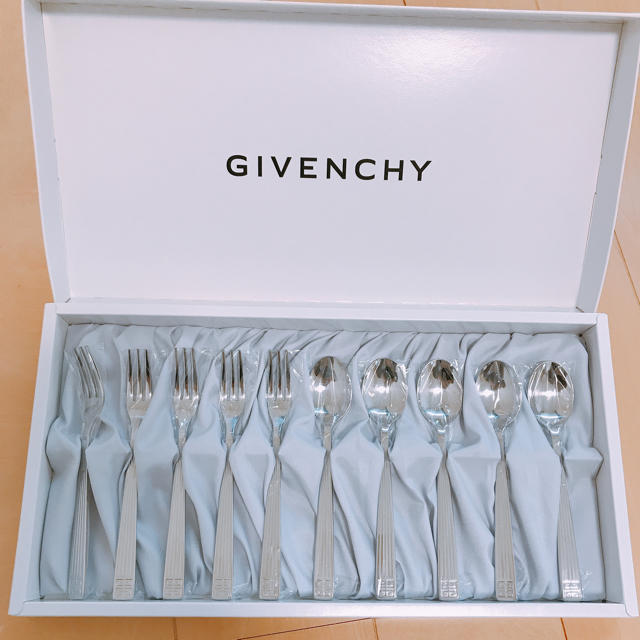 GIVENCHY - 新品 ジバンシー カトラリー セット カラトリー GIVENCHY - 新品 ジバンシー カトラリー セット カラトリー