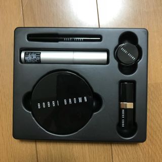 ボビイブラウン(BOBBI BROWN)のBOBBI BROWN INSTANT PRETTY SET(その他)