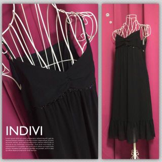 インディヴィ(INDIVI)の送込✨INDIVIスパンコールドレス(ひざ丈ワンピース)