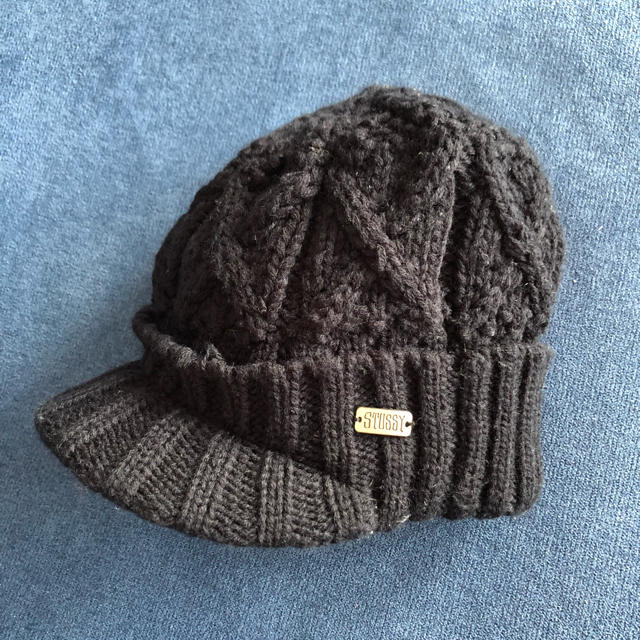 STUSSY(ステューシー)のニット帽 ビーニー 黒 stuusy メンズの帽子(ニット帽/ビーニー)の商品写真