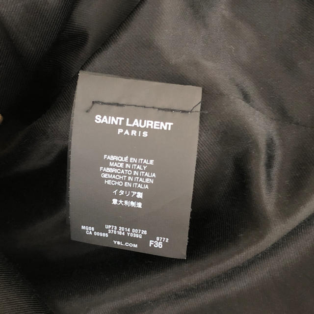 Saint Laurent(サンローラン)のふわり様専用 サンローラン トレンチコート レディースのジャケット/アウター(トレンチコート)の商品写真