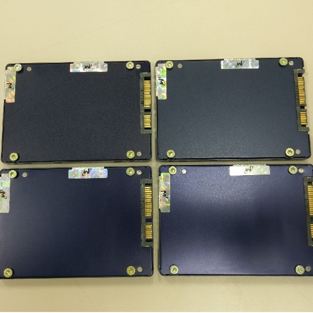 micron 240GB SSD 4枚セット スマホ/家電/カメラのPC/タブレット(PCパーツ)の商品写真