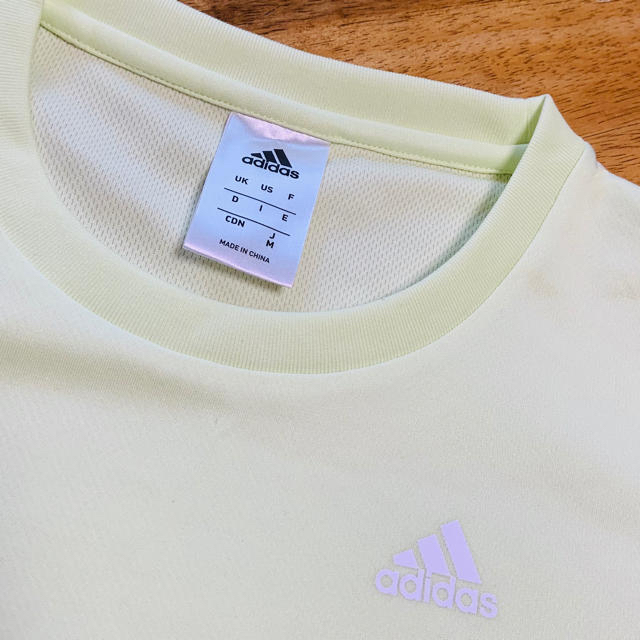 adidas(アディダス)のアディダス  Tシャツ レディースのトップス(Tシャツ(半袖/袖なし))の商品写真