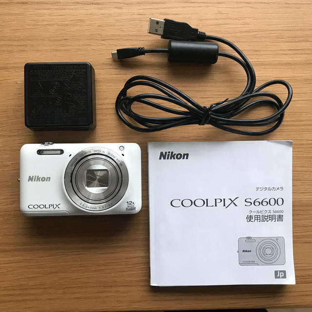 コンパクトデジタルカメラNikon COOLPIX S6600