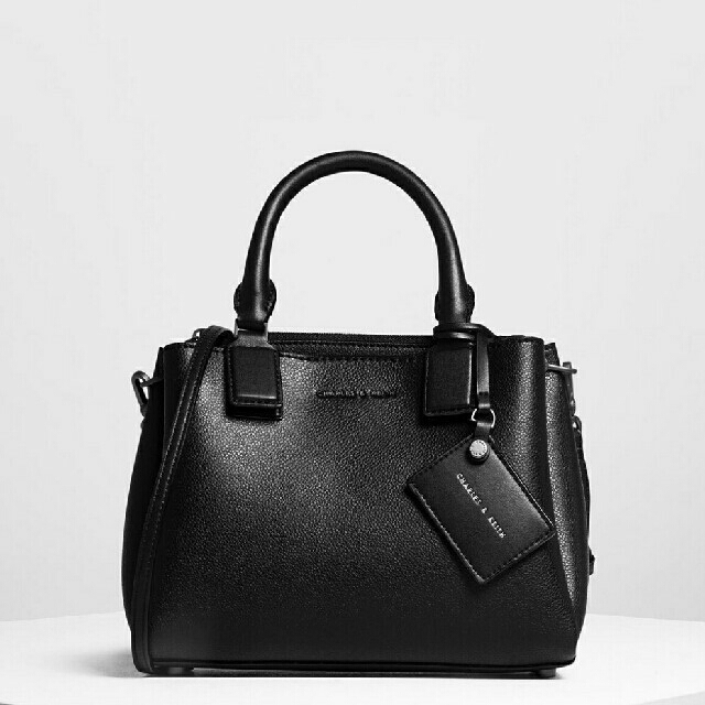 Charles and Keith(チャールズアンドキース)のチャールズ＆キース CHARLES & KEITH ハンドバッグ レディースのバッグ(ハンドバッグ)の商品写真