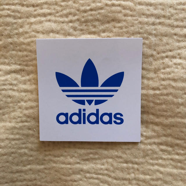 adidas(アディダス)のadidas ステッカー インテリア/住まい/日用品の文房具(シール)の商品写真