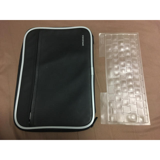 Macbook Air (11-inch, Early 2015) 3