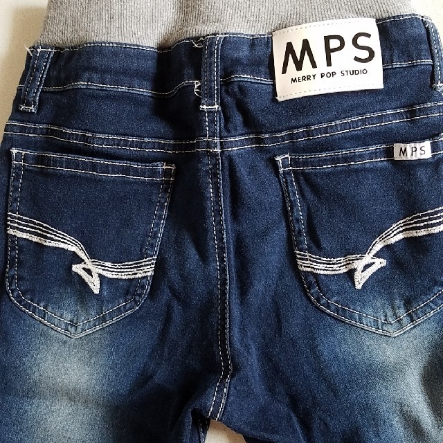 MPS(エムピーエス)のMPSデニムパンツ140cm、130cmデニムパンツ、セットM⭐さん専用です。 キッズ/ベビー/マタニティのキッズ服男の子用(90cm~)(パンツ/スパッツ)の商品写真