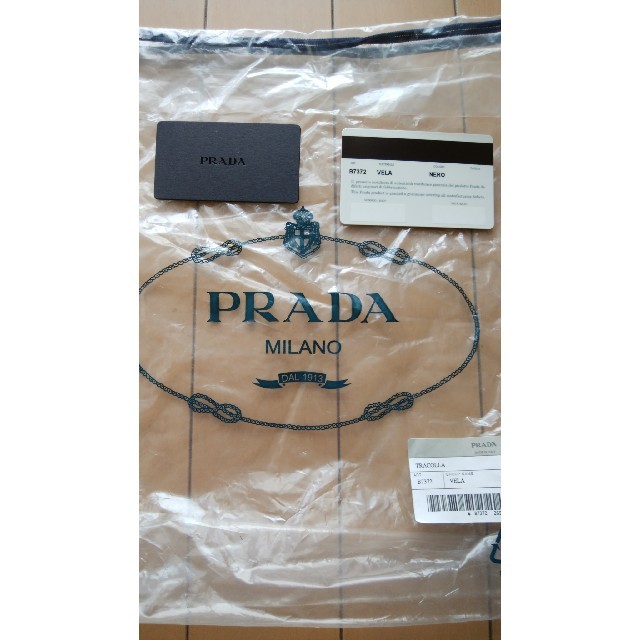 PRADA(プラダ)のPRADA　ポシェット レディースのバッグ(メッセンジャーバッグ)の商品写真