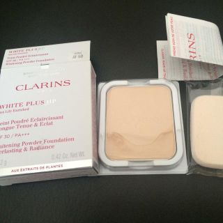 クラランス(CLARINS)のホワイトニングパウダーファンデ新品未使用(その他)