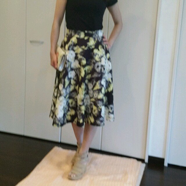 JEANASIS(ジーナシス)のゴールデンウィークセール💟ジーナシス レディースのスカート(ひざ丈スカート)の商品写真