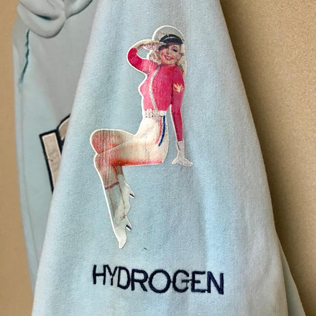 HYDROGEN(ハイドロゲン)のHYDROGEN(ハイドロゲン)水色パーカー メンズのトップス(パーカー)の商品写真