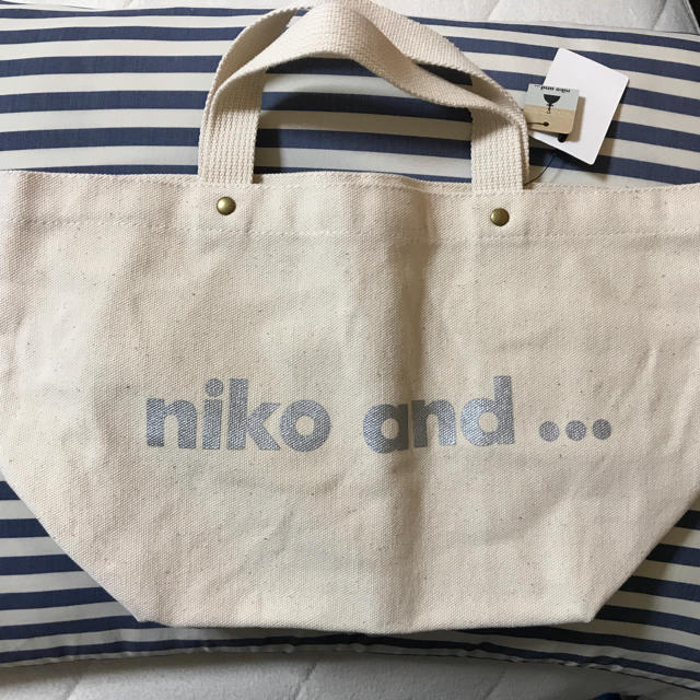 niko and...(ニコアンド)のniko and バック サブバッグ レディースのバッグ(ハンドバッグ)の商品写真