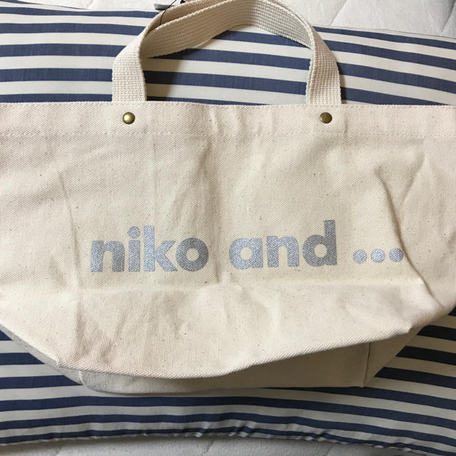 niko and...(ニコアンド)のniko and バック サブバッグ レディースのバッグ(ハンドバッグ)の商品写真