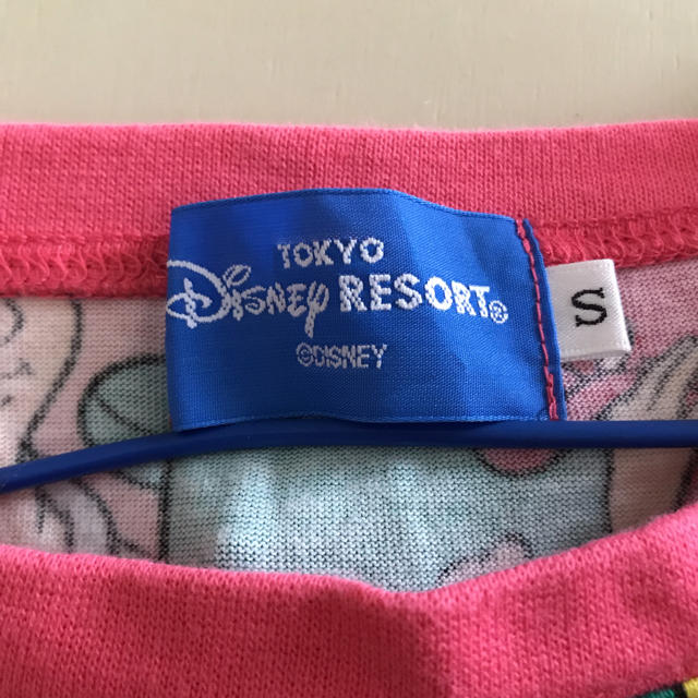 Disney(ディズニー)のアリエル総柄Tシャツ レディースのトップス(Tシャツ(半袖/袖なし))の商品写真