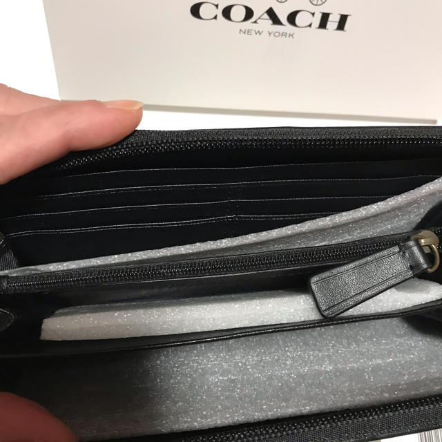 COACH(コーチ)の新品未使用‼️COACHコーチ 長財布 YKKラウンドファスナー 箱&ショッパー レディースのファッション小物(財布)の商品写真