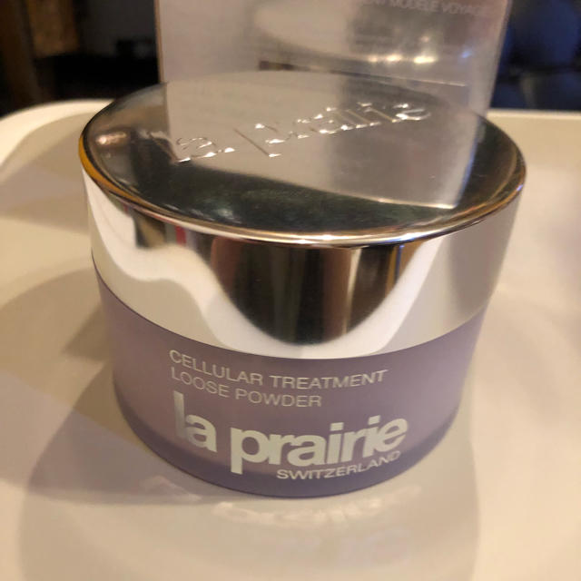 La Prairie(ラプレリー)のラ プレリー トリートメント ルースパウダー 56g コスメ/美容のベースメイク/化粧品(フェイスパウダー)の商品写真