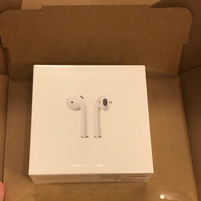 未開封 新型 AirPods  MRXJ2/A