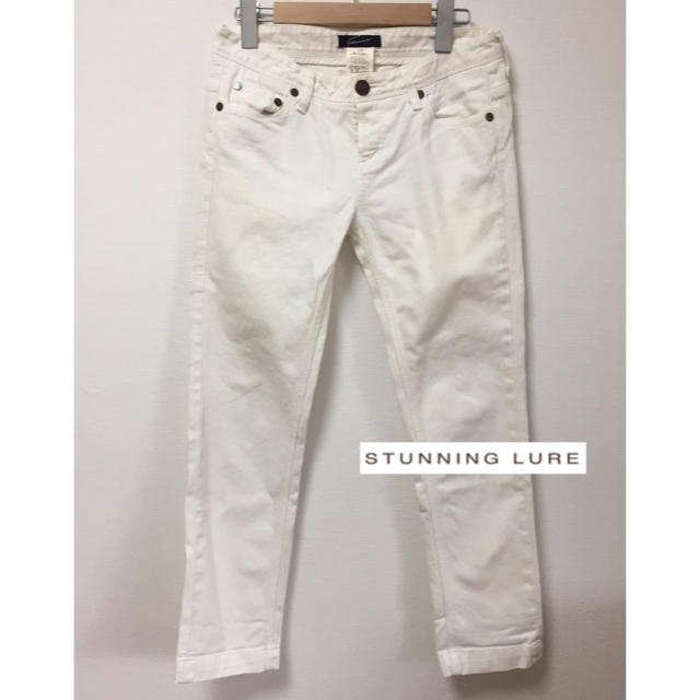 STUNNING LURE(スタニングルアー)のstunning lure スタニングルアー ホワイトデニムパンツ レディースのパンツ(デニム/ジーンズ)の商品写真