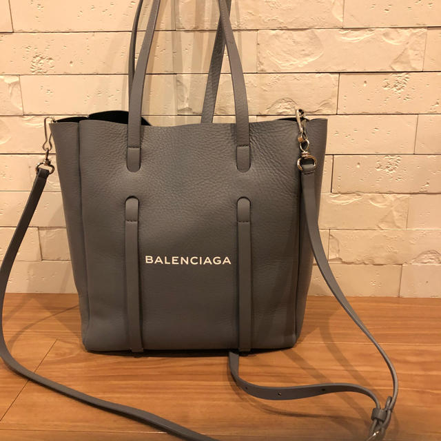 BALENCIAGA エブリデイトートXS グレートートバッグ