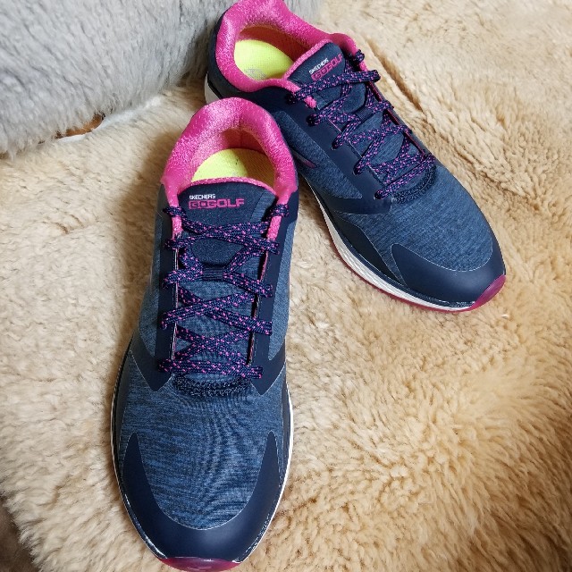 SKECHERSゴルフシューズ❗