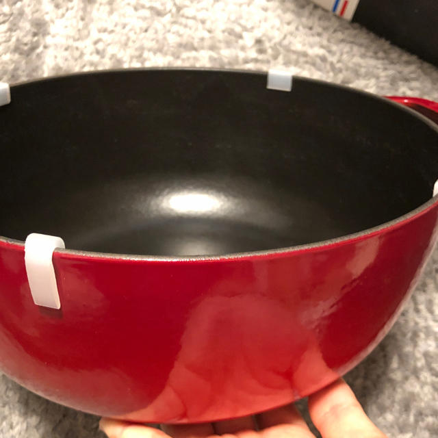 【staub】フレンチルースターココット チェリーレッド24cm