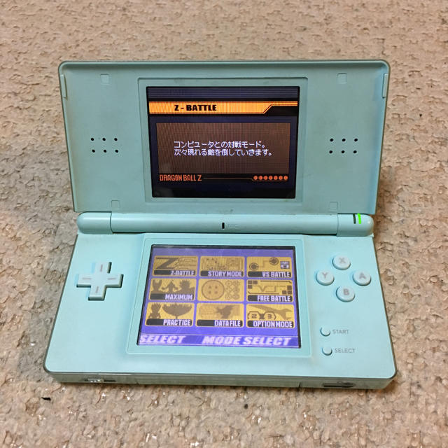 ニンテンドーDS(ニンテンドーDS)の任天堂 DSLite グリーン エンタメ/ホビーのゲームソフト/ゲーム機本体(携帯用ゲーム機本体)の商品写真