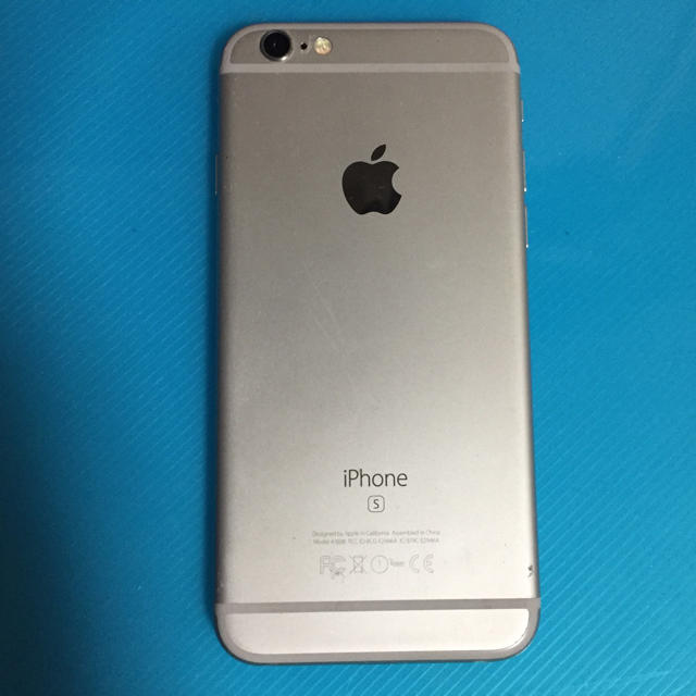 au(エーユー)のiPhone6S 128GB SILVER スマホ/家電/カメラのスマートフォン/携帯電話(スマートフォン本体)の商品写真