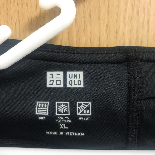 UNIQLO(ユニクロ)のUNIQLO トレーニングパンツ スポーツ/アウトドアのランニング(ウェア)の商品写真