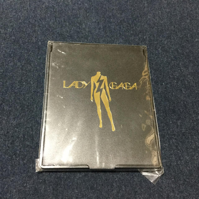 非売品 未開封 LADY GAGA コンパクトミラー