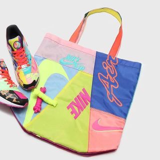 ナイキ(NIKE)のatmos 限定 スペシャル トートバッグ(トートバッグ)