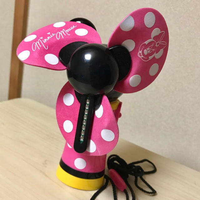 Disney(ディズニー)のココジェラ専用【Disney】ミニーちゃん 電池 ネオン 扇風機 エンタメ/ホビーのおもちゃ/ぬいぐるみ(キャラクターグッズ)の商品写真