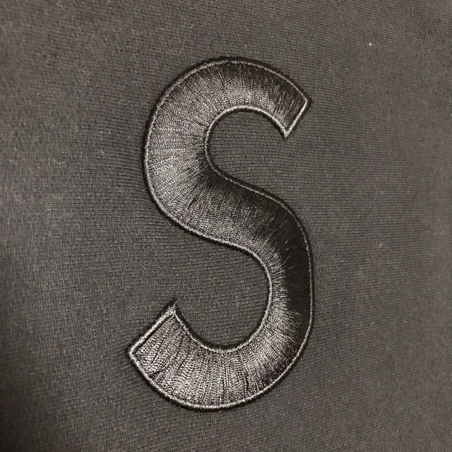 Supreme - tonal s logo hooded sweatshirt サイズLの通販 by NAM's shop｜シュプリームならラクマ 安い大特価