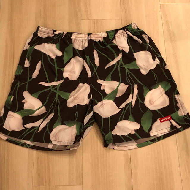 Supreme(シュプリーム)のSupreme Nylon Water Short lily Sサイズ 中古 メンズのパンツ(ショートパンツ)の商品写真