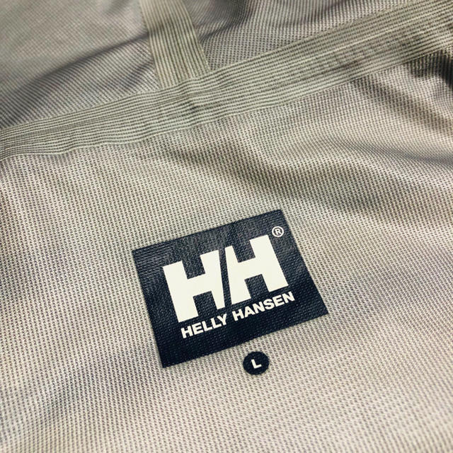 HELLY HANSEN(ヘリーハンセン)のヘリーハンセン マウンテンパーカー　Lサイズ メンズのジャケット/アウター(マウンテンパーカー)の商品写真