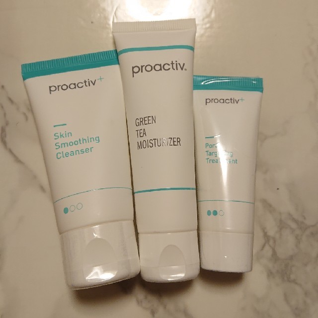 proactiv(プロアクティブ)のプロアクティブ ミニサイズセット コスメ/美容のスキンケア/基礎化粧品(化粧水/ローション)の商品写真