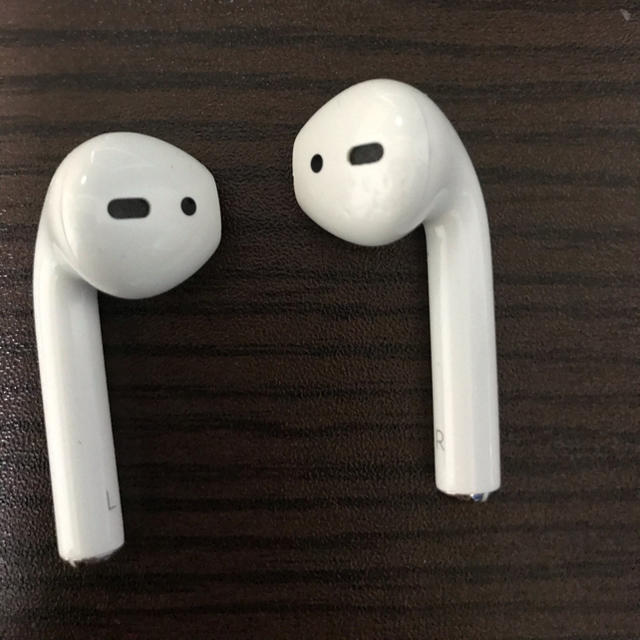 Apple(アップル)の専用 AirPods  スマホ/家電/カメラのオーディオ機器(ヘッドフォン/イヤフォン)の商品写真