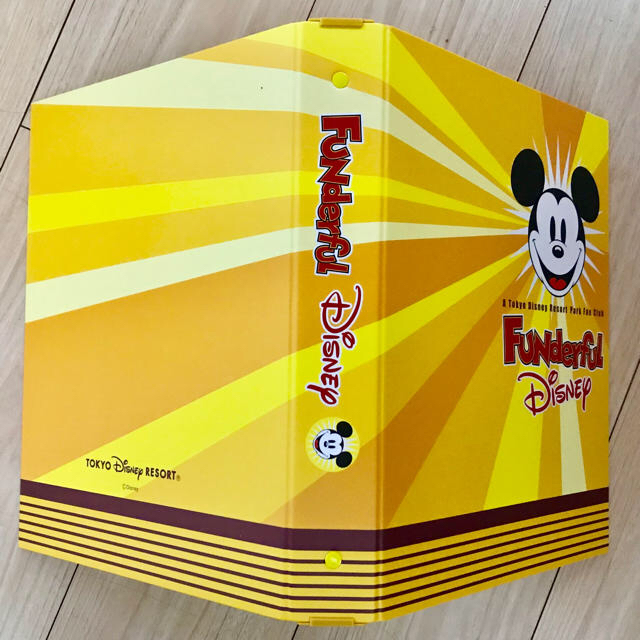 Disney(ディズニー)の【 発売日購入】ファンダフルディズニー会員報専用バインダー エンタメ/ホビーのコレクション(ノベルティグッズ)の商品写真