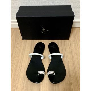 アパルトモンドゥーズィエムクラス(L'Appartement DEUXIEME CLASSE)の美品 GIUSEPPE ZANOTTIジュゼッペザノッティ リングサンダル 38(サンダル)