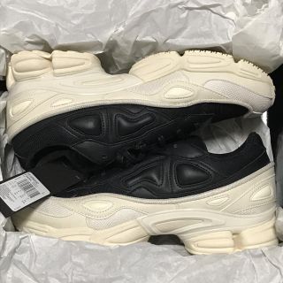 ラフシモンズ(RAF SIMONS)のアディダス x ラフシモンズ OZWEEGO 黒 白 28cm 新品 正規品(スニーカー)