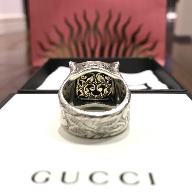 2022年春の 【極美品】GUCCI インターロッキング キャット 19号