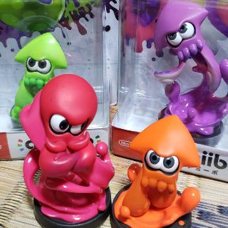 ニンテンドースイッチ(Nintendo Switch)のスプラトゥーンamiibo タコとイカしたセット(ゲームキャラクター)