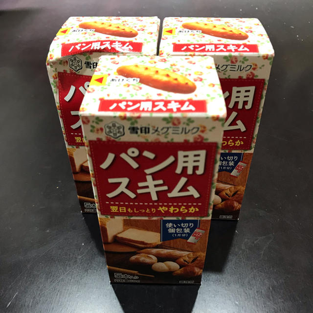 雪印メグミルク(ユキジルシメグミルク)の雪印メグミルク パン用スキム 食品/飲料/酒の食品(パン)の商品写真