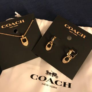 COACH   新品 コーチ COACH ピアス ネックレス セット ゴールドカラー