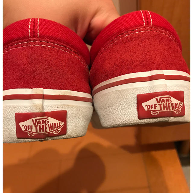 VANS(ヴァンズ)のVANS オールドスクール 赤色 レディースの靴/シューズ(スニーカー)の商品写真