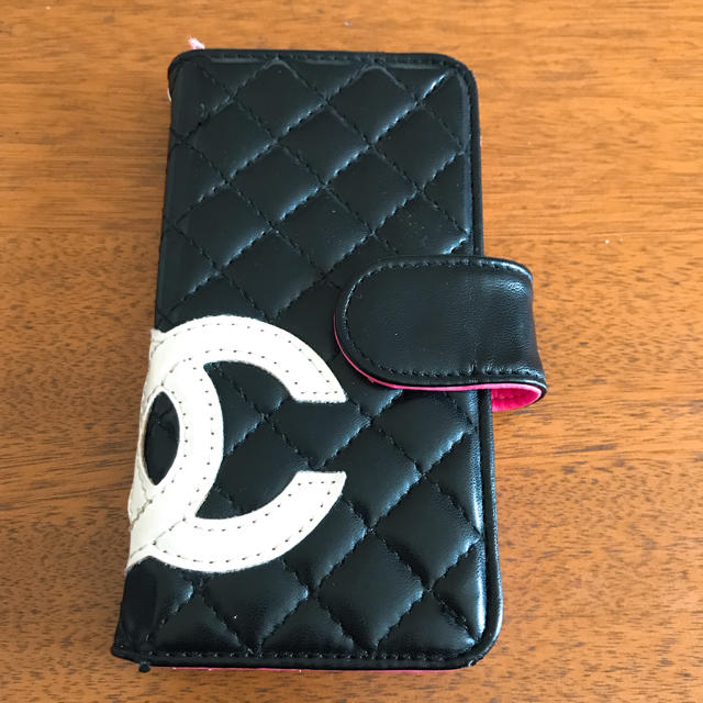 CHANEL - 【CHANEL】iphone ケースの通販 by きむ's shop｜シャネルならラクマ