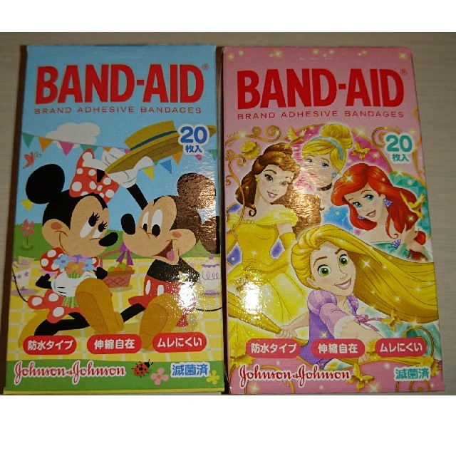 Disney(ディズニー)の【Disney】BAND-AID ミッキー&ミニー／ディズニープリンセス エンタメ/ホビーのおもちゃ/ぬいぐるみ(キャラクターグッズ)の商品写真