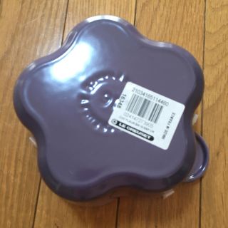 LE CREUSET - ルクルーゼ プチココットフルール ブルーベルパープル 鍋