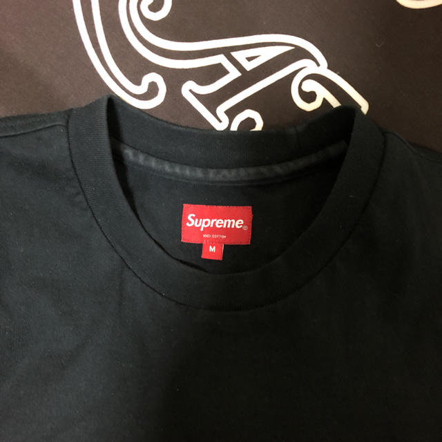 Supreme(シュプリーム)のシュプリーム  フローラル tシャツ メンズのトップス(Tシャツ/カットソー(半袖/袖なし))の商品写真