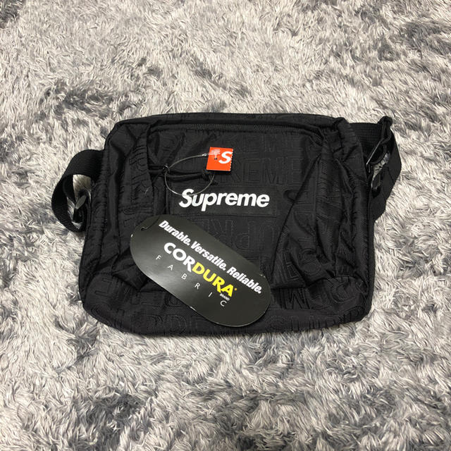 Supreme(シュプリーム)のsupreme 2019SS ショルダーバッグ shoulderbag メンズのバッグ(ショルダーバッグ)の商品写真